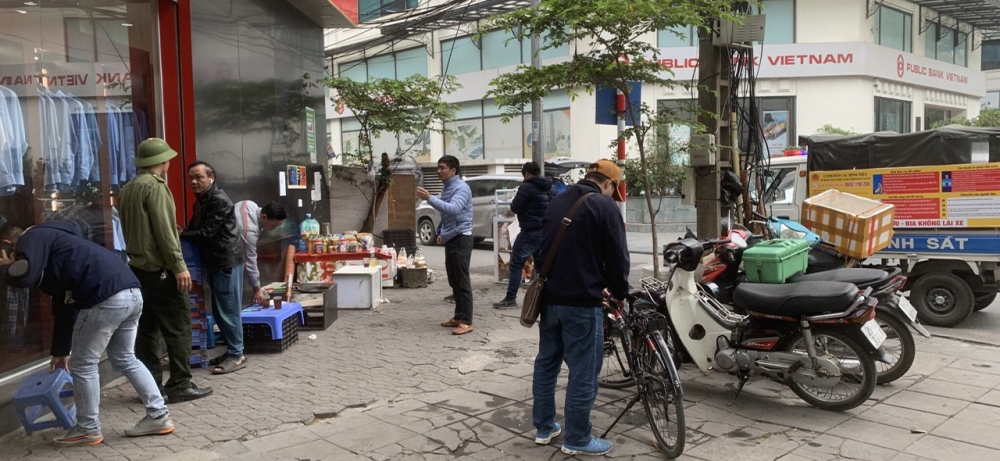 Quận Cầu Giấy: Các phường đồng loạt tổng kiểm tra, xử lý vi phạm trật tự đô thị