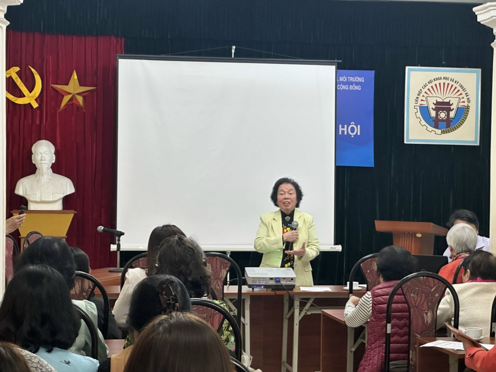 GS.TS Phan Thị Kim, Viện trưởng Viện An toàn và Dinh dưỡng bàn luận về vấn đề tăng dân số trẻ ở Việt Nam