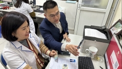 quan dau tien tai ha noi duoc uy quyen cap doi giay phep lai xe