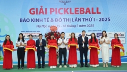 Chính thức khởi tranh Giải Pickleball Báo Kinh tế và Đô thị