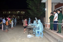 Điện Biên tiếp nhận và cách ly y tế hơn 900 công dân từ Lào về nước; thực hiện nghiêm "cách ly xã hội"