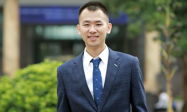 Nam sinh trường Y viết đơn tình nguyện chống dịch COVID-19