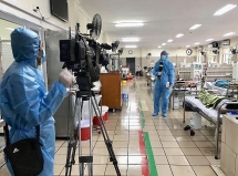 Bộ TTTT: Báo chí được phép ra vào khu vực bị cách ly để thực hiện nhiệm vụ cần thiết