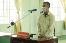 Phiên tòa trực tuyến đầu tiên xét xử đối tượng chống đối tại chốt kiểm soát dịch