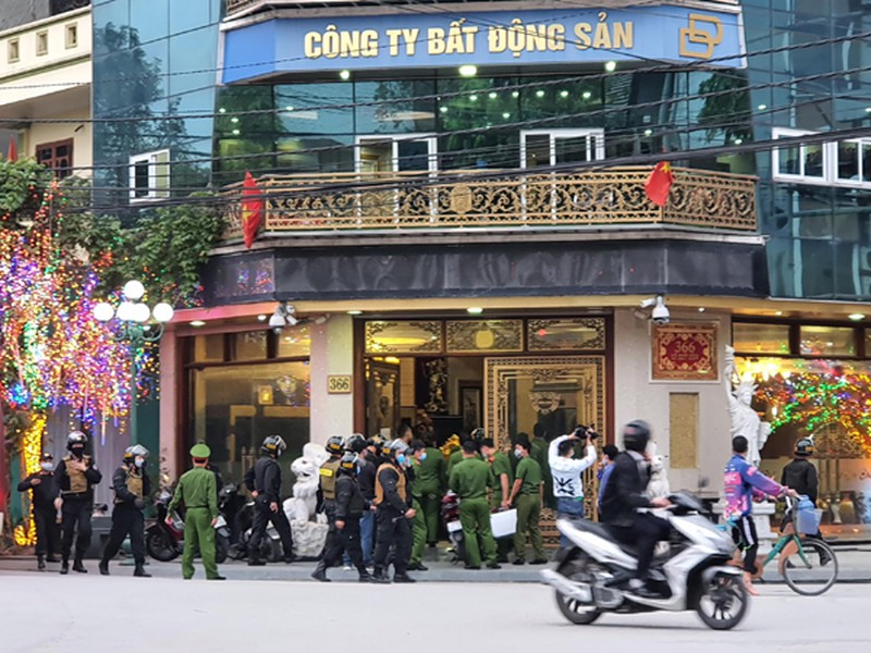 vo chong dai gia bds duong duong co hoat dong kieu xa hoi den