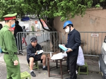 Xử phạt hơn 500 trường hợp không đeo khẩu trang, tụ tập đông người