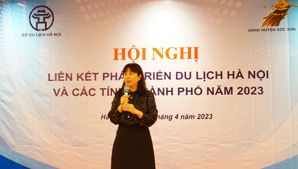 Bà Đặng Hương Giang, Giám đốc Sở Du lịch Hà Nội phát biểu tại hội nghị