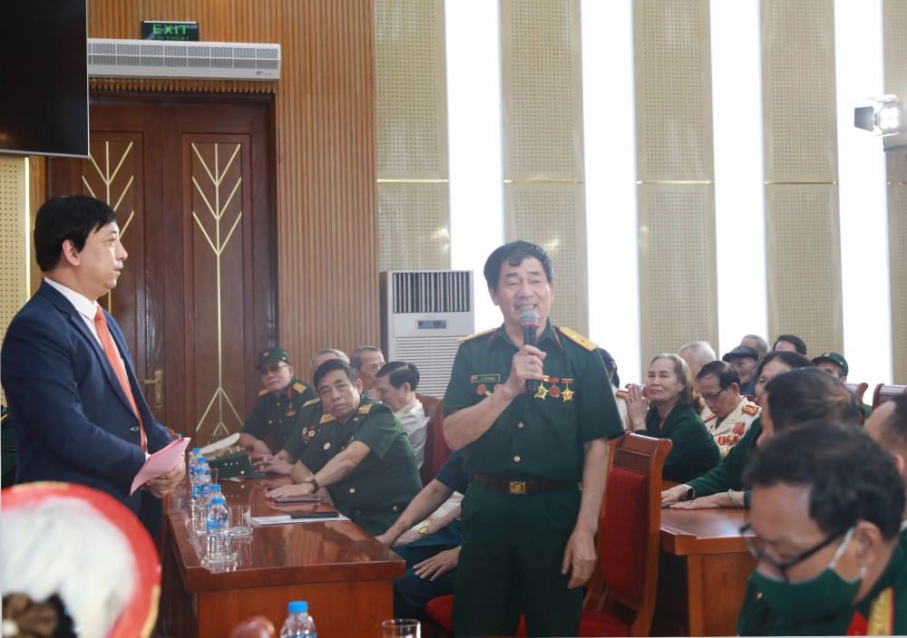 Cựu chiến binh, thanh niên xung phong quận Hoàng Mai kết nối quá khứ - hiện tại