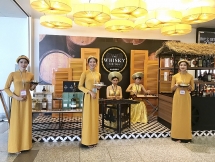 Nội Bài: Mời du khách trải nghiệm lễ hội thử nước hoa, mỹ phẩm, rượu Whisky