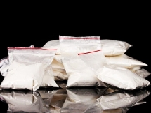 Một hành khách tử vong do nuốt gần 250 gói cocaine