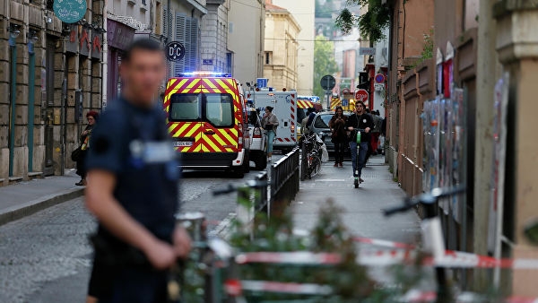 Tiết lộ danh tính kẻ bị bắt giữ trong vụ đánh bom tự chế ở Pháp