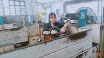 Hai nữ sinh chinh phục ngành kỹ thuật