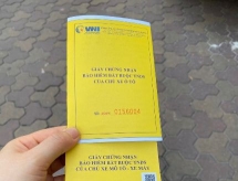 Đổ xô đi mua bảo hiểm xe máy vỉa hè, ham rẻ dễ vớ phải hàng "rởm"