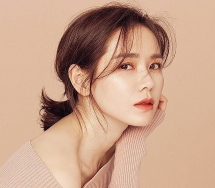 Son Ye Jin “qua mặt” Song Hye Kyo, trở thành Người phụ nữ đẹp nhất thế giới