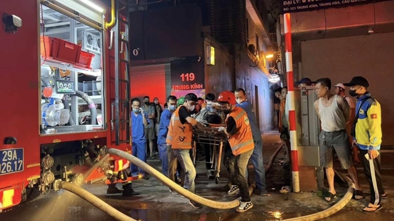 2 nạn nhân bị thương trong vụ cháy nhà trọ ở Trung Kính đã qua cơn nguy kịch