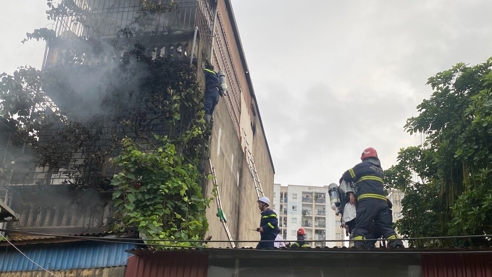 Hà Nội: 9 người thoát nạn trong vụ cháy nhà trọ lúc sáng sớm