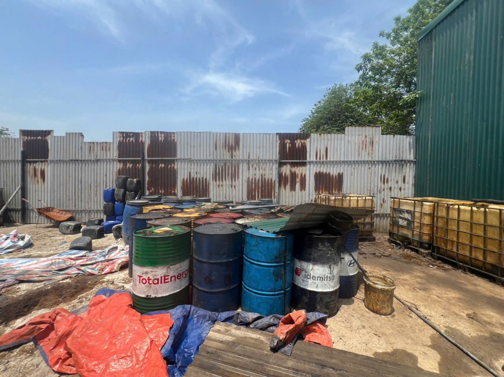 Hoạt động gây ô nhiễm môi trường nghiêm trọng này đã giúp Giang kiếm được lợi nhuận cao Hoạt động gây ô nhiễm môi trường nghiêm trọng này đã giúp Giang kiếm được lợi nhuận cao