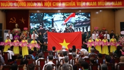 Người Tây Hồ - tuổi cao, gương sáng