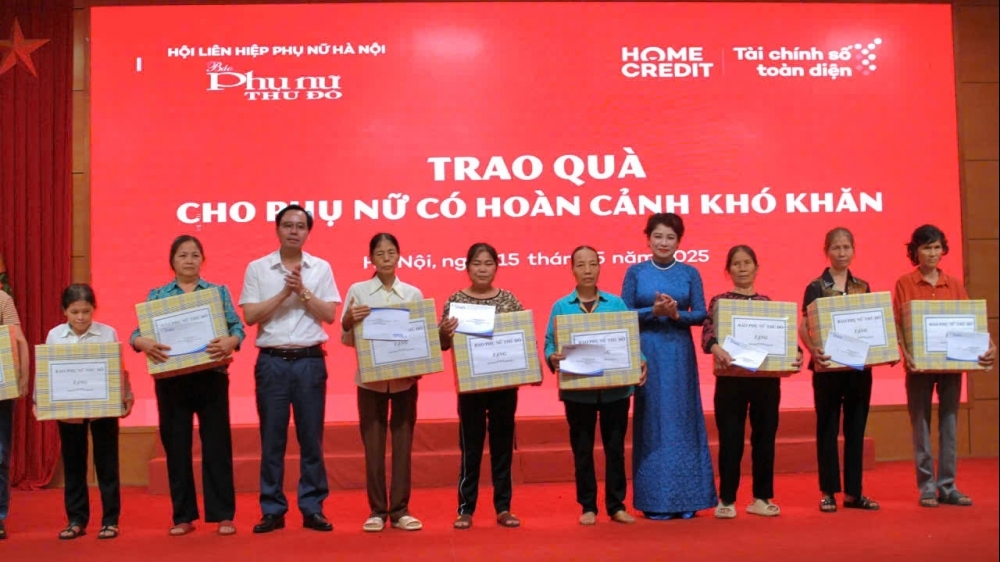 Tư vấn cho phụ nữ kiến thức quản lý tài chính gia đình