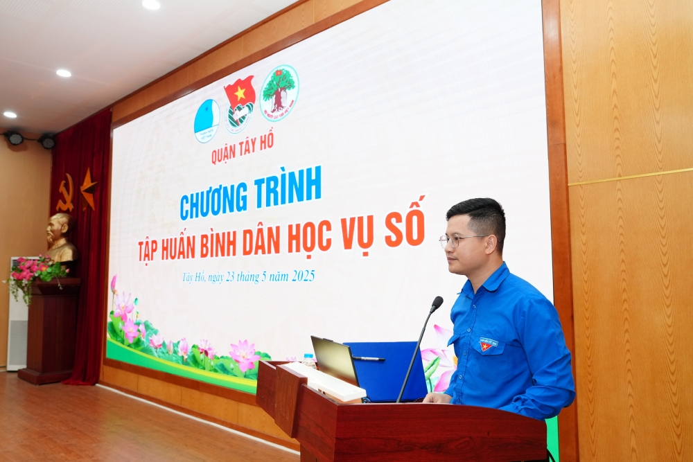 Tấm gương người cao tuổi Tây Hồ trong thời đại số