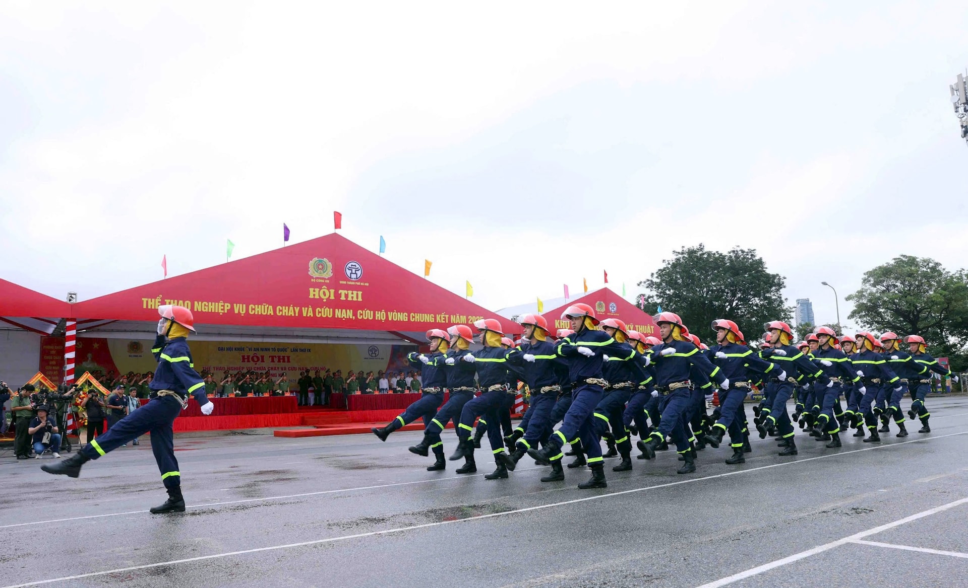 Công an Hà Nội nhất toàn đoàn hội thi chữa cháy và cứu nạn, cứu hộ toàn quốc năm 2025