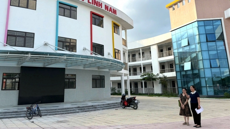 Áp lực quá tải lớp học tại quận đông dân nhất nhì Hà Nội