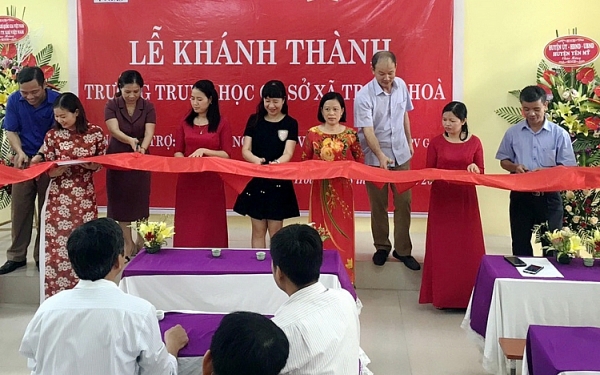 khanh thanh cong trinh truong thcs trung hoa tai hung yen