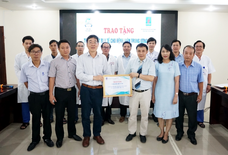 PV GAS tài trợ thiết bị y tế trị giá 5 tỷ đồng cho Bệnh viện Trung ương Huế