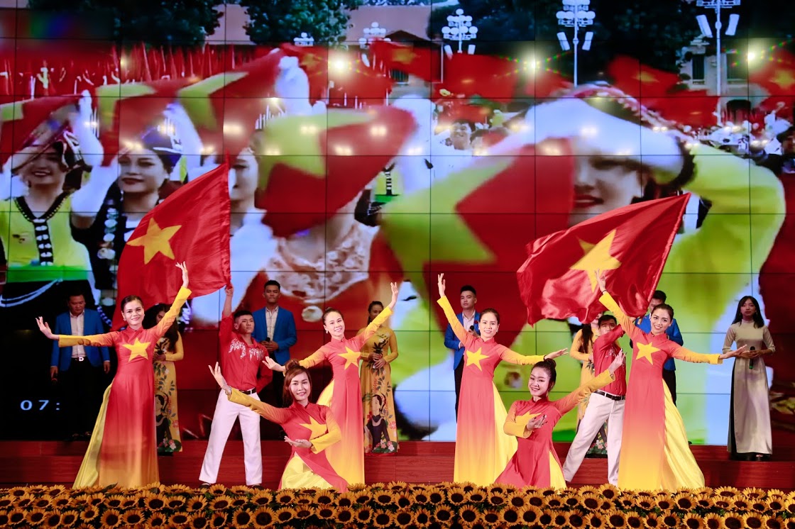 nghe dan noi va dong hanh cung mttq