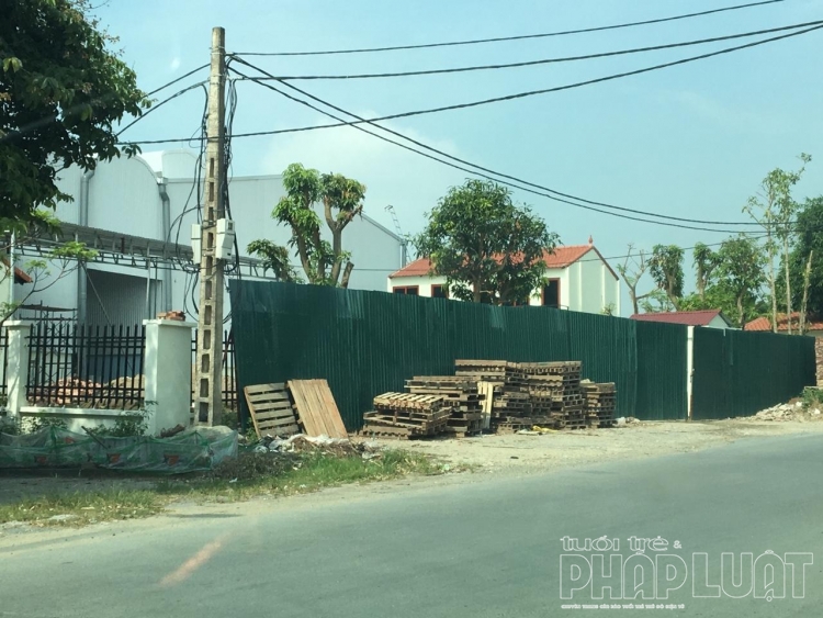 nha lanh dao xa ngang nhien vi pham hanh lang an toan giao thong