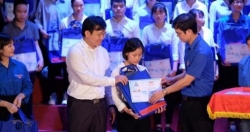 200 suất học bổng “Tiếp sức đến trường” tặng học sinh, sinh viên