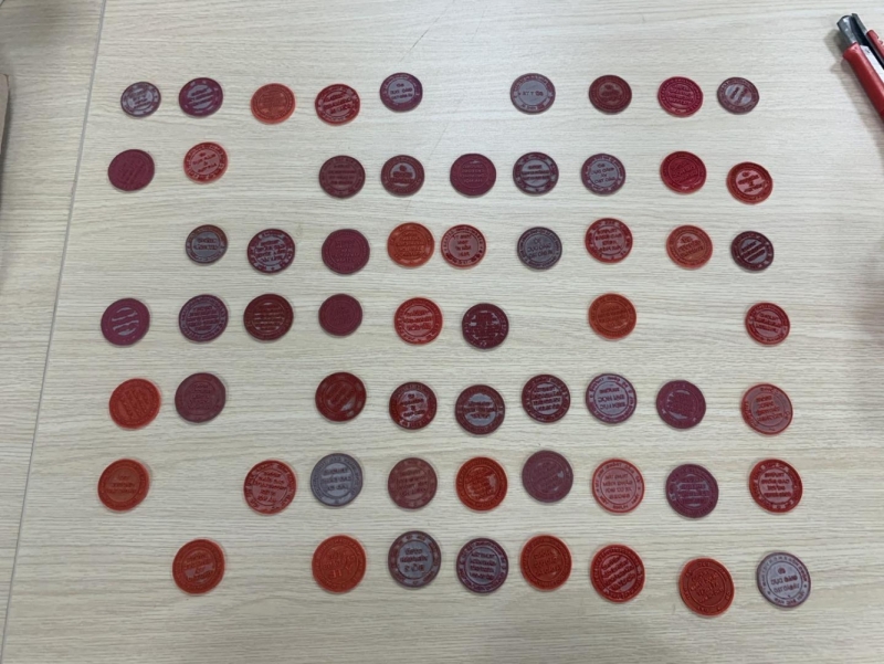 Hàng chục con dấu của tổ chức được làm giả