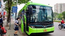 Tập trung tháo gỡ khó khăn, đẩy mạnh "xanh hóa" xe buýt