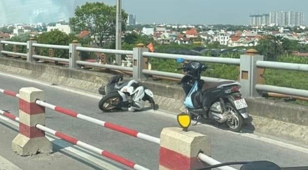 CSGT Hà Nội bác thông tin người đi xe máy ngã từ cầu Thanh Trì xuống tử vong