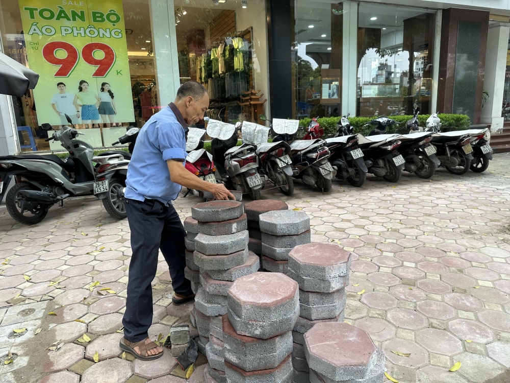 Vỉa hè lát gạch block tự chèn: Lợi cả đôi đường