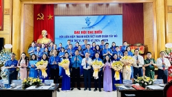 Anh Đinh Ngọc Thanh tái cử Chủ tịch Hội LHTN Việt Nam quận Tây Hồ