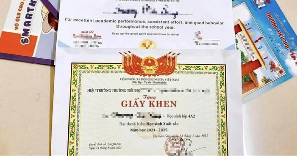 Khoe trẻ trên mạng: Niềm tự hào nhất thời, nguy cơ lâu dài