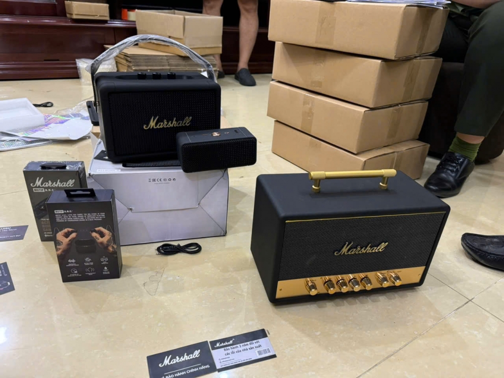 Hà Nội: Thu giữ trên 25.500 loa Marshall giả và các thiết bị điện tử "nhái" thương hiệu Hà Nội: Thu giữ trên 25.500 loa Marshall giả và các thiết bị điện tử "nhái" thương hiệu