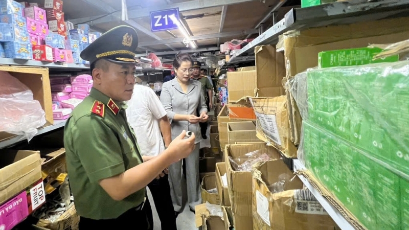 Kiên quyết đấu tranh với hành vi sản xuất hàng giả ở La Phù