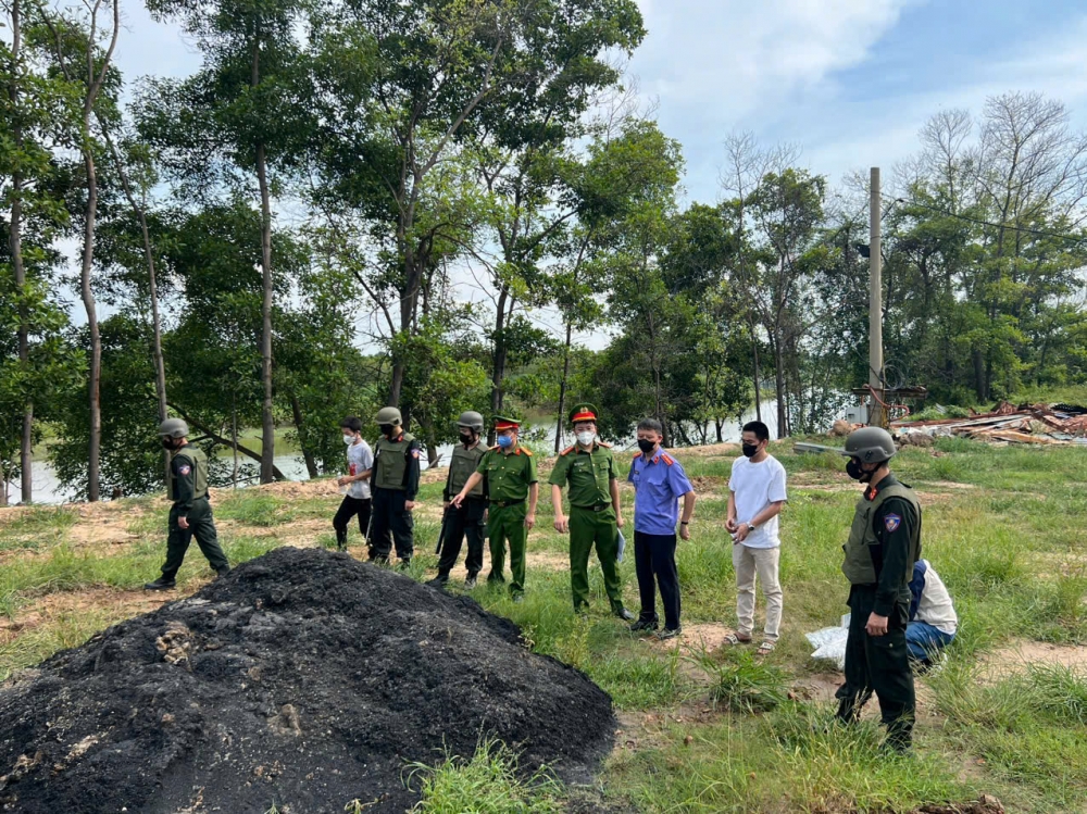 Công an Hà Nội phá vụ án đổ chất thải công nghiệp đặc biệt lớn có yếu tố nước ngoài
