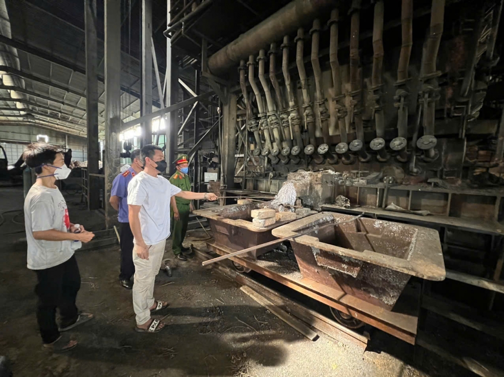 Công an Hà Nội phá vụ án đổ chất thải công nghiệp đặc biệt lớn có yếu tố nước ngoài