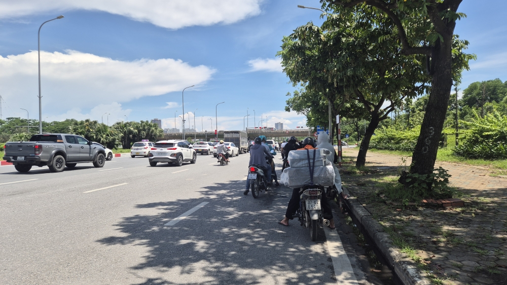 Ý thức tham gia giao thông mùa hè