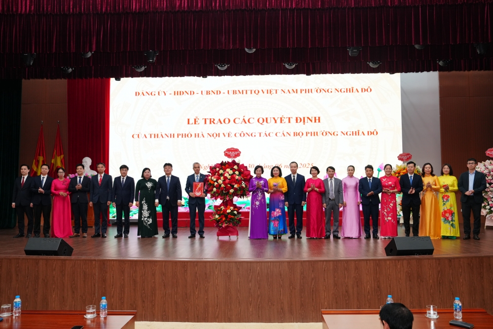 Cán bộ chủ chốt tại phường Cầu Giấy, Nghĩa Đô, Yên Hòa