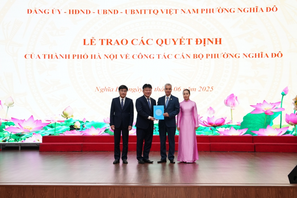 Cán bộ chủ chốt tại phường Cầu Giấy, Nghĩa Đô, Yên Hòa