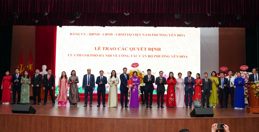 Cán bộ chủ chốt tại phường Cầu Giấy, Nghĩa Đô, Yên Hòa