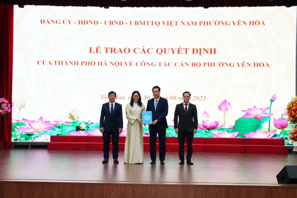 Cán bộ chủ chốt tại phường Cầu Giấy, Nghĩa Đô, Yên Hòa