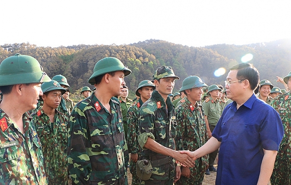 pho thu tuong vuong dinh hue thi sat chi dao chua chay rung ha tinh