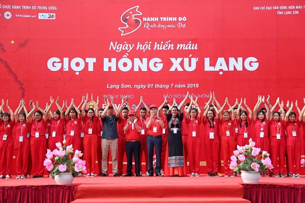 giot hong xu lang trong 3 ngay vuot 438 don vi mau cua nam 2019