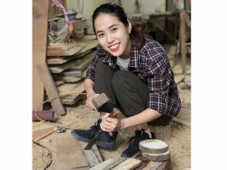 Con gái làm nghề... đục đẽo