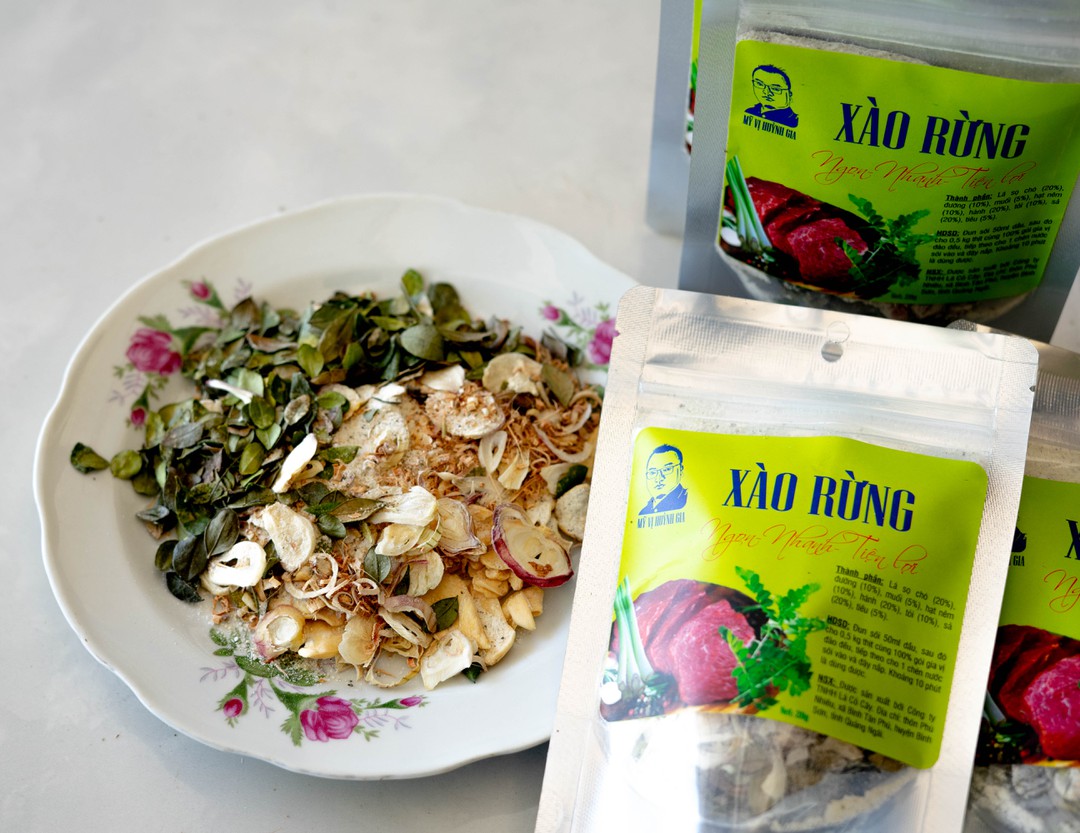 Chàng trai 9X kiếm tiền tỉ từ cây sọ chó